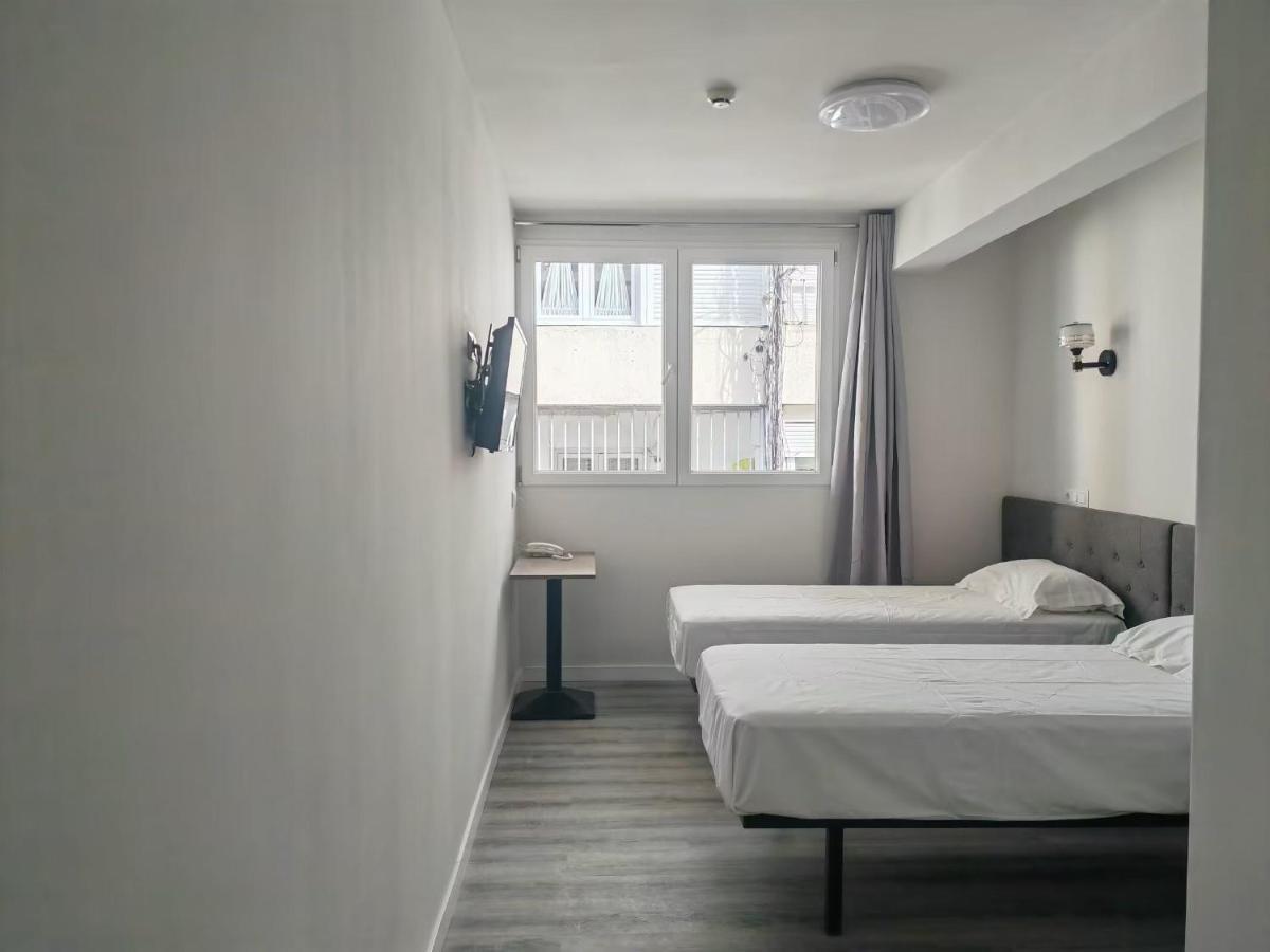 Hostal Golden 21*** Madrid Exteriör bild
